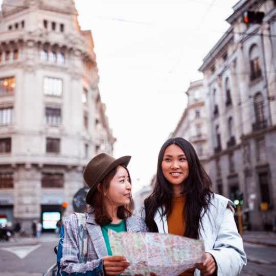Quem precisa autorizar a viagem do menor?