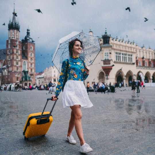 A autorização de viagem para menor serve tanto para viagem nacional quanto internacional?