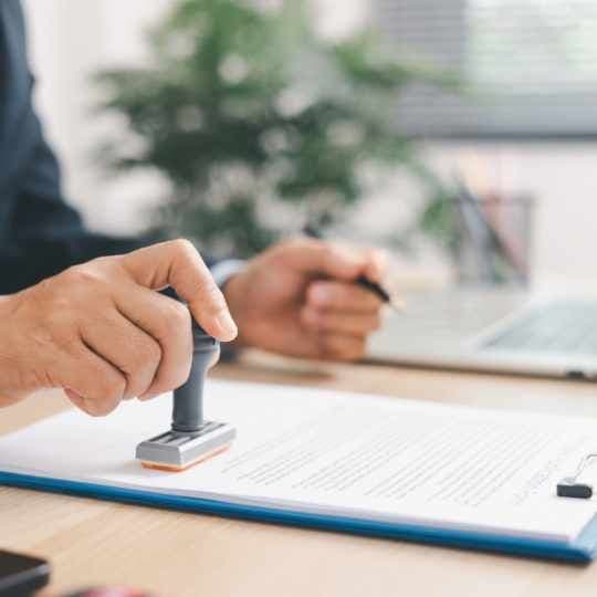 Qual a diferença da tradução juramentada para a simples?
